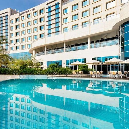คราวน์ พลาซา มัสกัต โอซีอีซี Hotel ภายนอก รูปภาพ